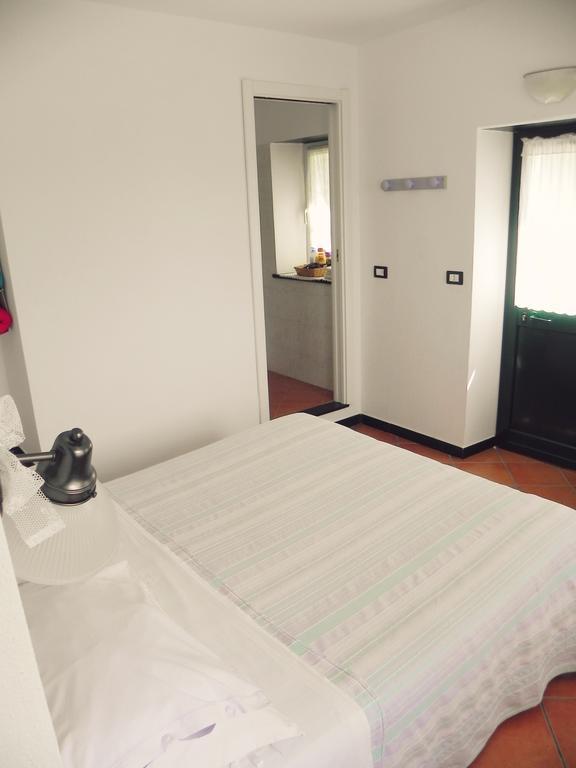 B&B I Glicini Vescina Экстерьер фото