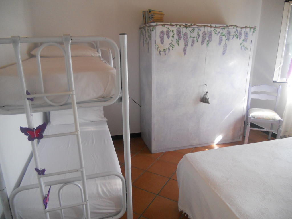 B&B I Glicini Vescina Экстерьер фото