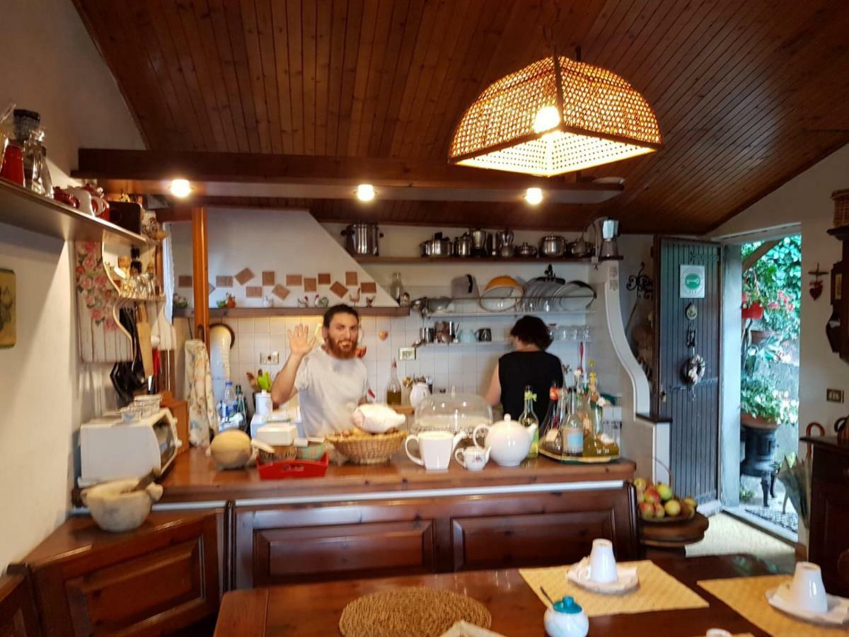 B&B I Glicini Vescina Экстерьер фото